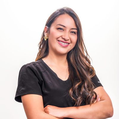 Foto de Dra. Eulalia Valenzuela, Endodoncista en Marcelo Saltos Clínica Dental